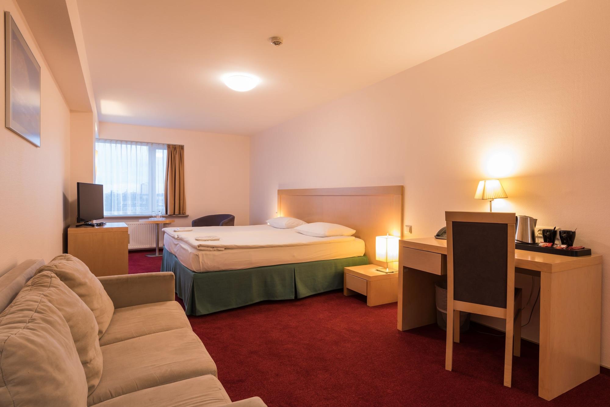 RIGA ISLANDE HOTEL WITH FREE PARKING РИГА 4* (Латвия) - от 3940 RUB | NOCHI